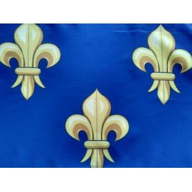 Drapeau aux trois fleurs de lys